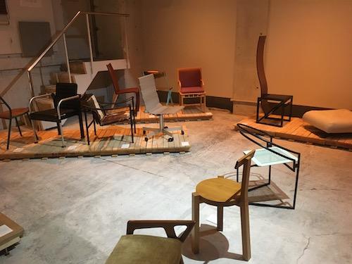 ◆リノべる　『建築家の椅子30脚展』を開催中